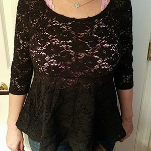 Lacy top Excellent condition!